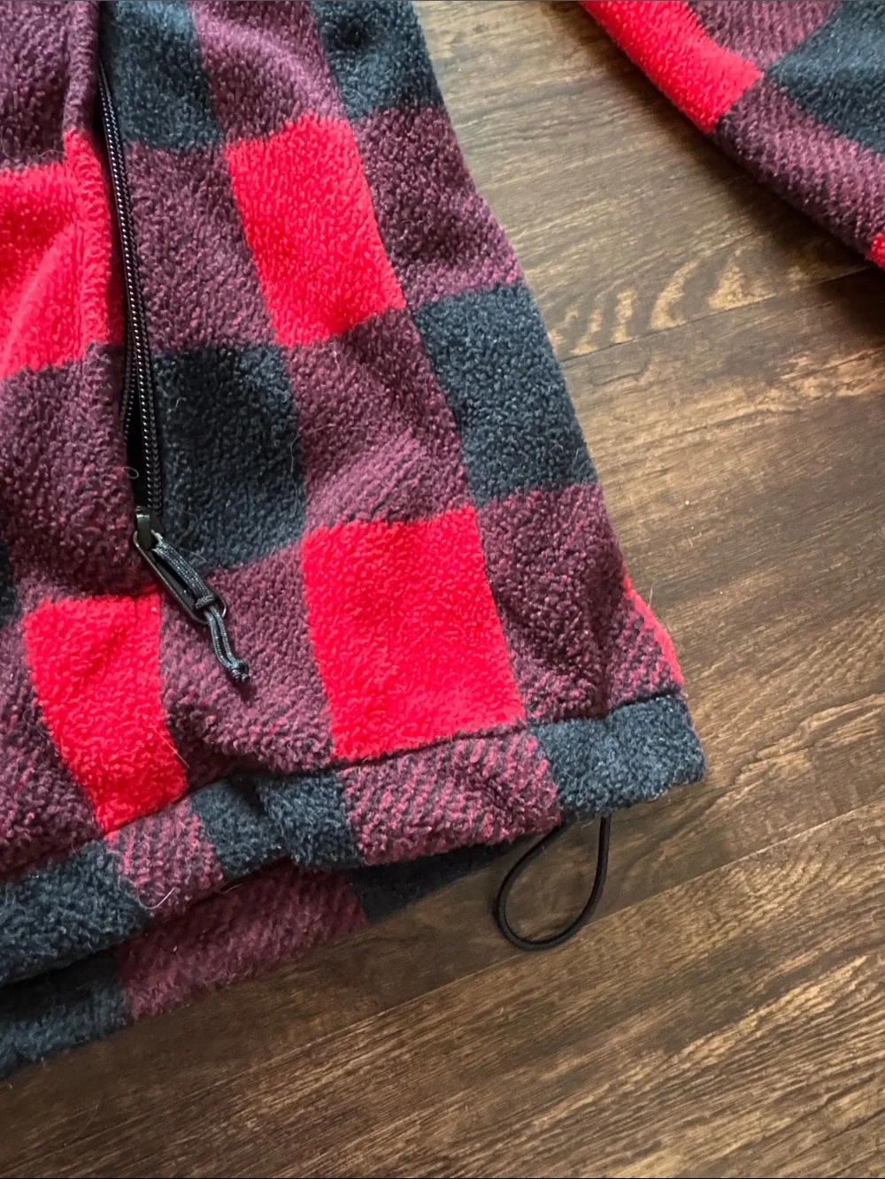 Columbia Red and Black Buffalo Plaid Mens fleece Jacket